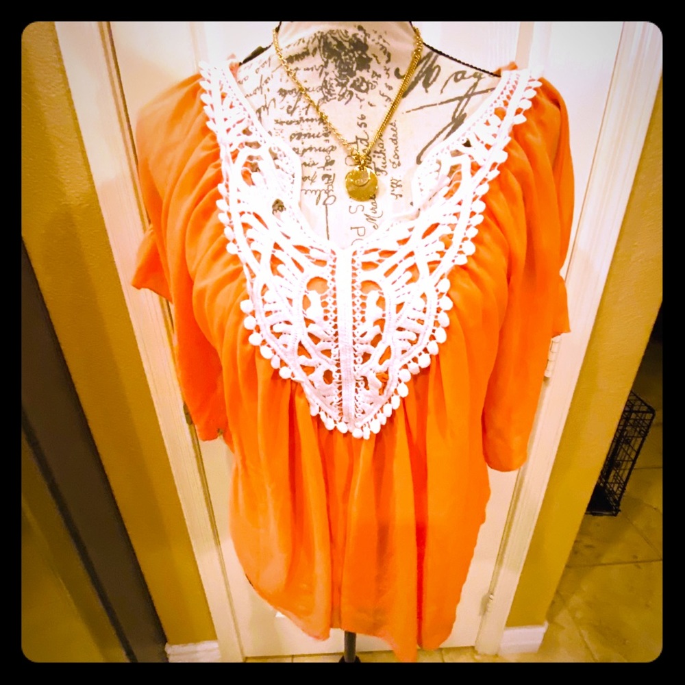 NWT Takara sunrise orange top w/cream detail L